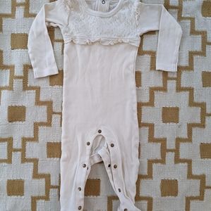 L'oved Baby Lace One Piece Romper
